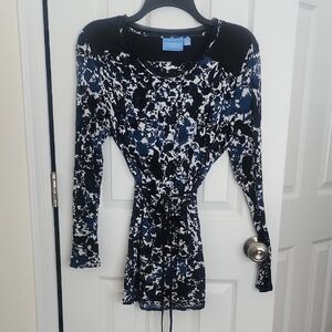 Simply Vera Vera Wang Black and Blue Patterned Top